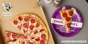 chuck e cheese reuse pizza